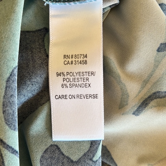 BCBG MAXAZRIA Size Medium M Shirt Top - Picture 8 of 9